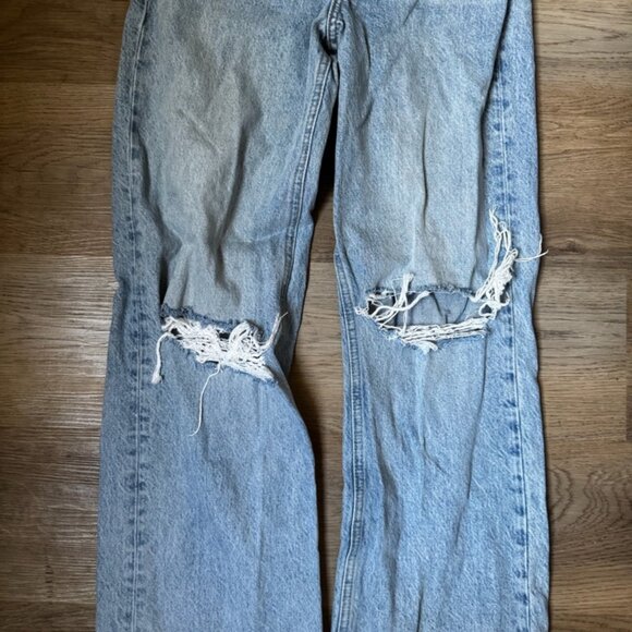 Zara Ripped Light Wash Jeans - Blue - Picture 2 of 4